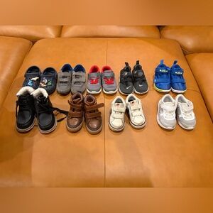 Nike Kids' Gray and Red Sneakers